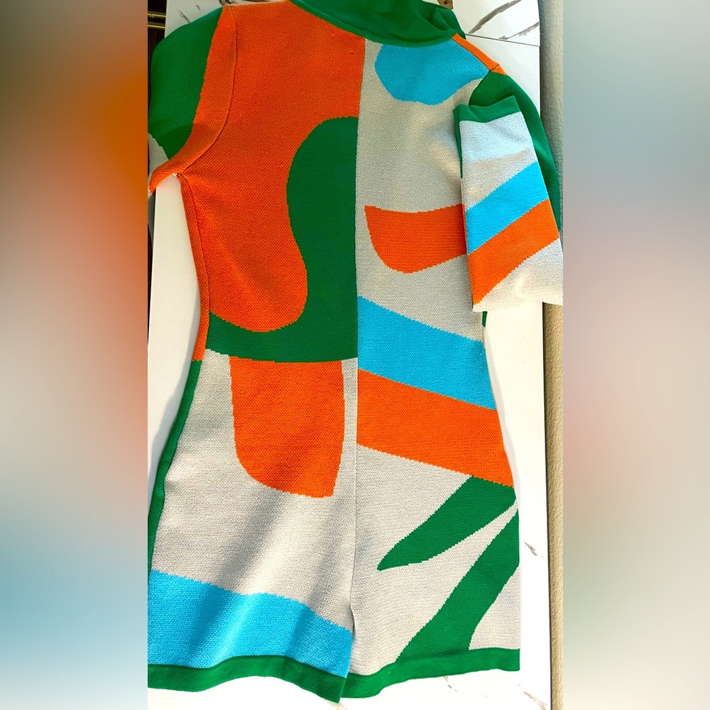 Color block romper - Picture 2 of 2